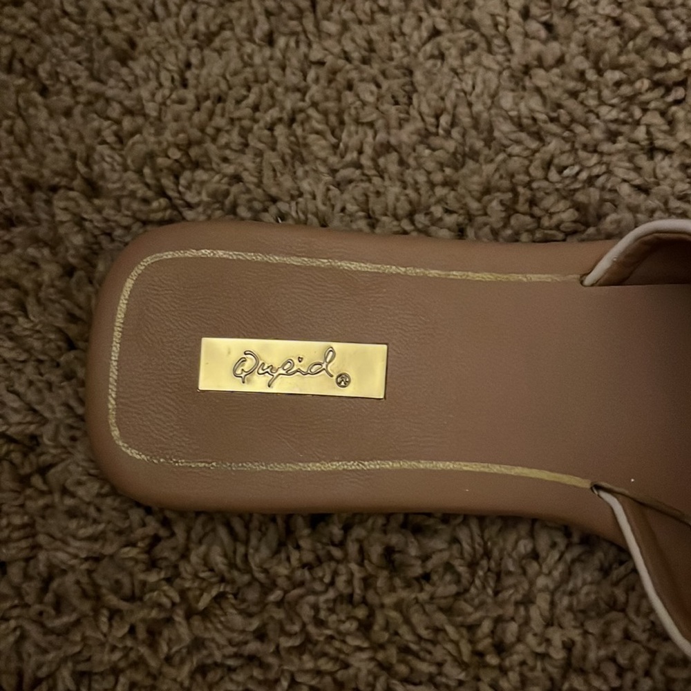 Sandals - Picture 2 of 3